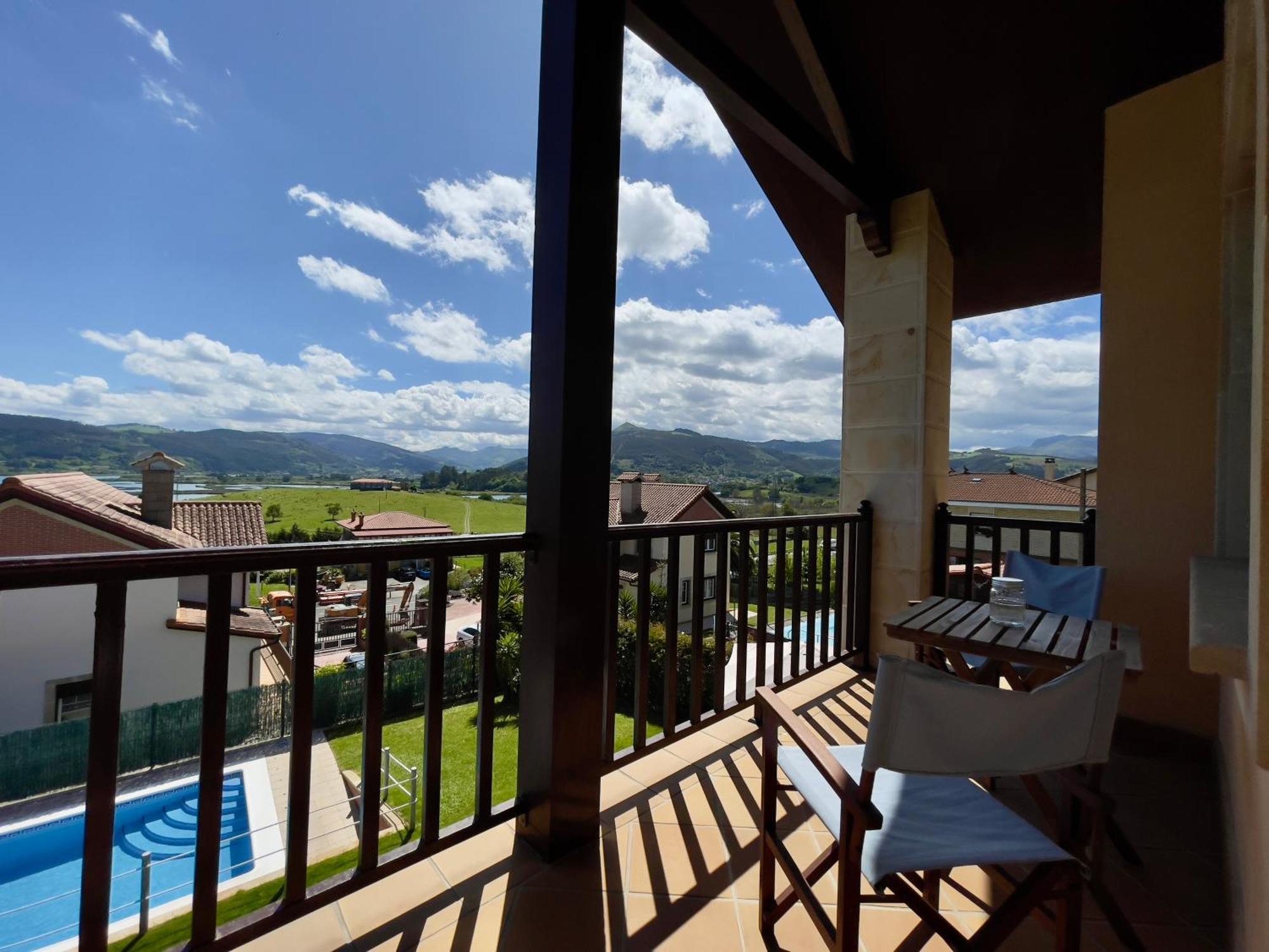 Villa Los Olivos Bárcena de Cicero Esterno foto